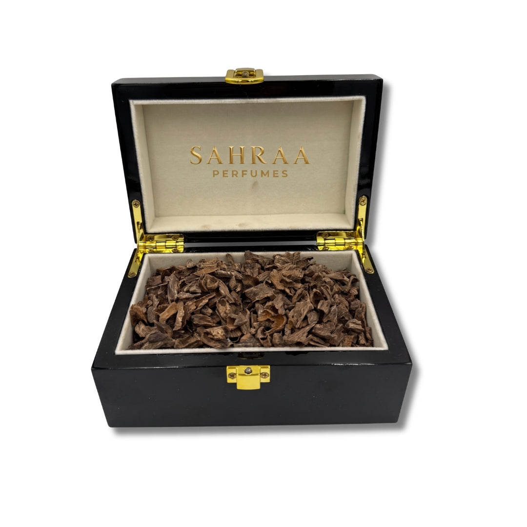 Hindi Ball Muri hand-picked Assam oud chips in gift box